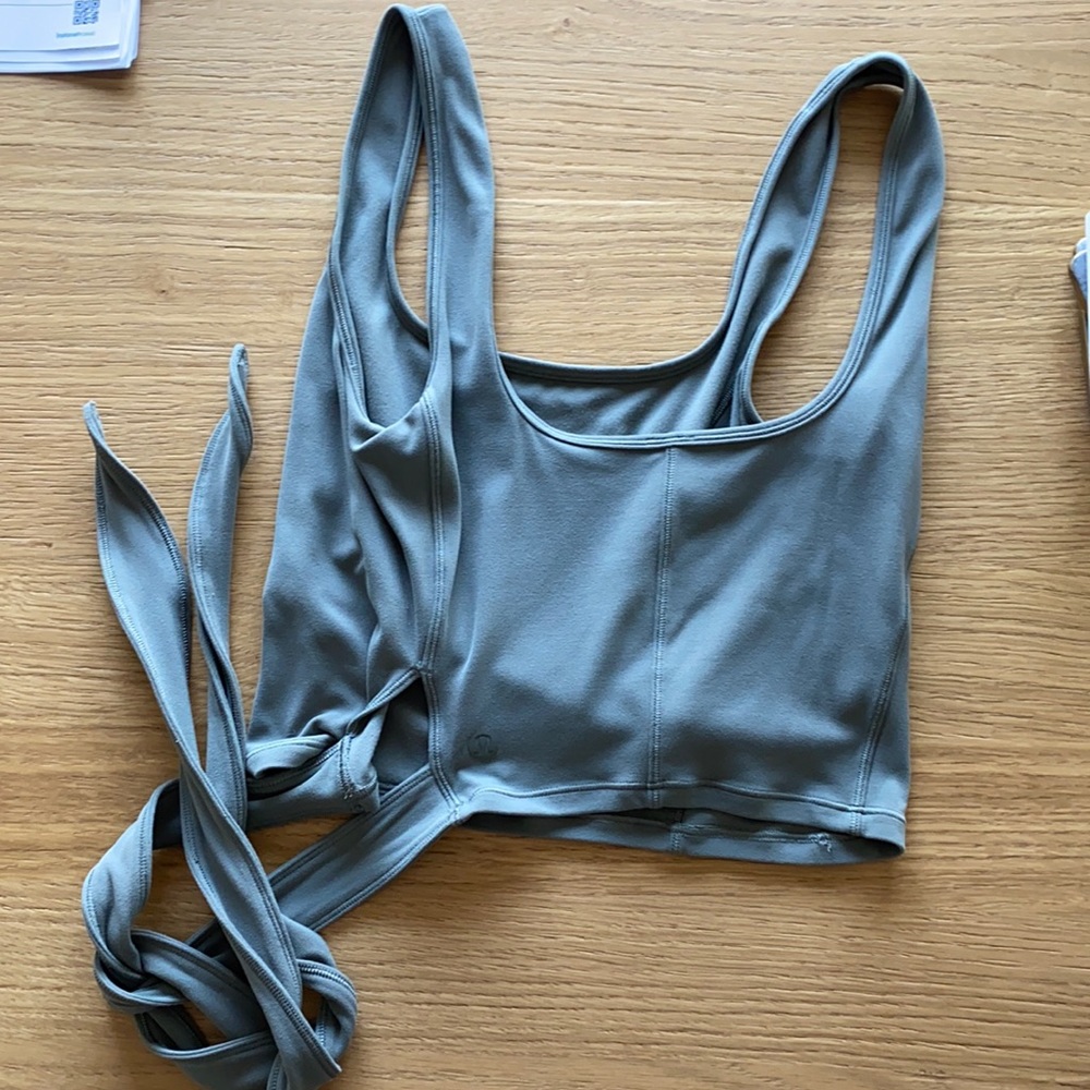 COPY - Lululemon tank with side tie